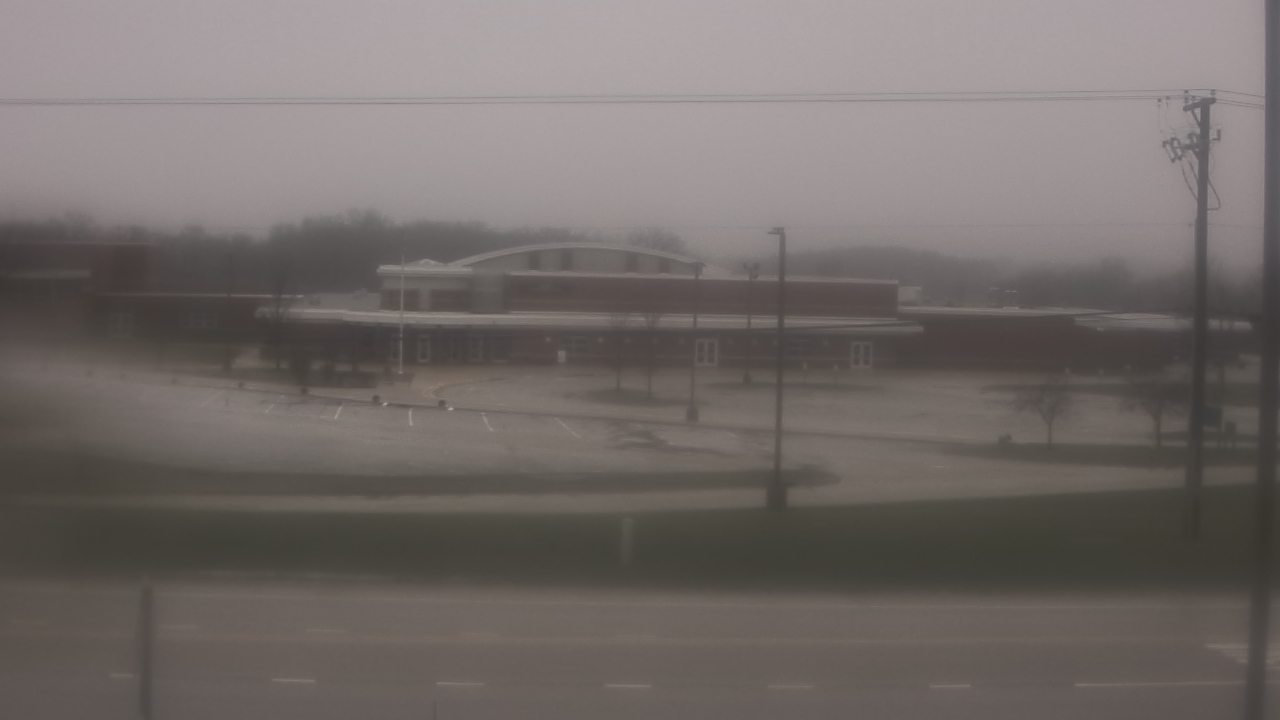 Thumbnail for current weather camera view from Fremont School District 79 in Mundelein, Illinois