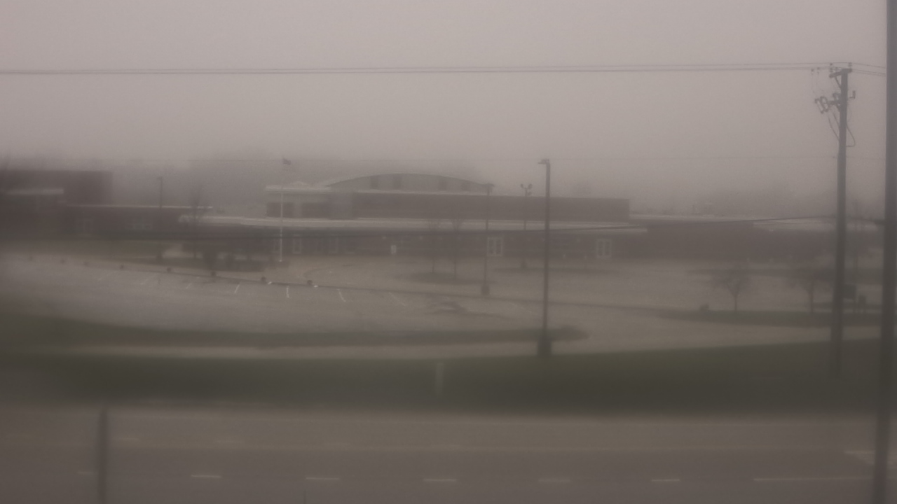 Thumbnail for current weather camera view from Fremont School District 79 in Mundelein, Illinois