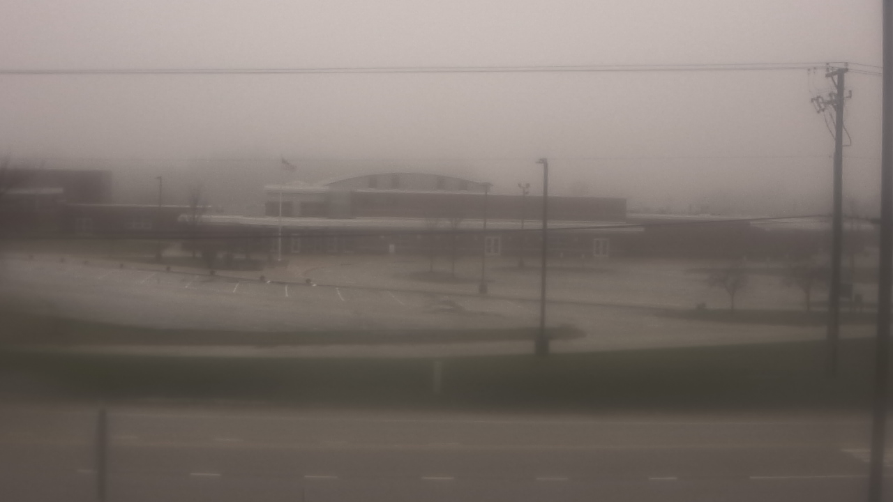 Thumbnail for current weather camera view from Fremont School District 79 in Mundelein, Illinois