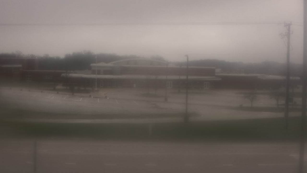 Thumbnail for current weather camera view from Fremont School District 79 in Mundelein, Illinois