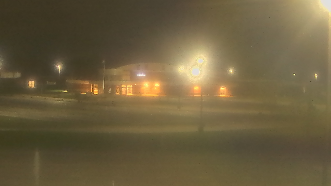 Thumbnail for current weather camera view from Fremont School District 79 in Mundelein, Illinois