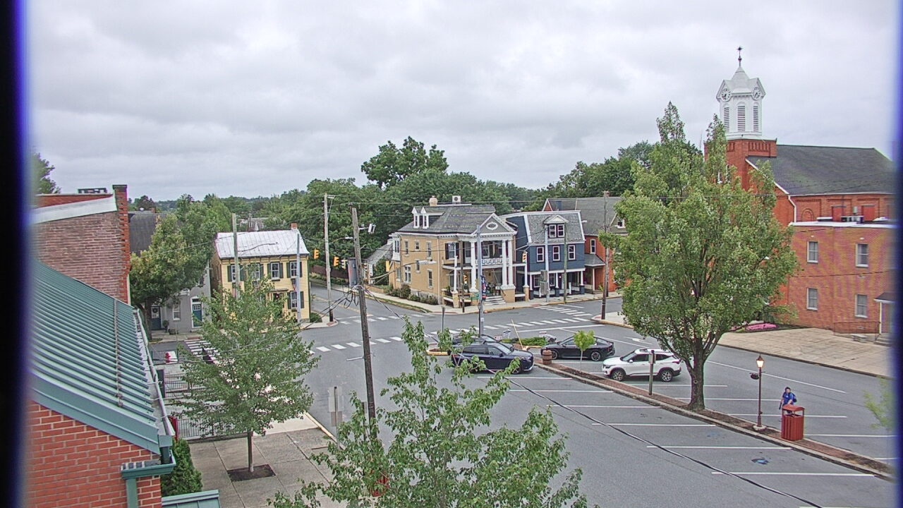 Thumbnail for current weather camera view from A&M Pizza in Manheim, Pennsylvania