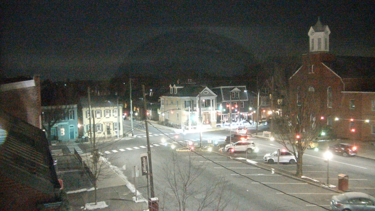 Thumbnail for current weather camera view from A&M Pizza in Manheim, Pennsylvania