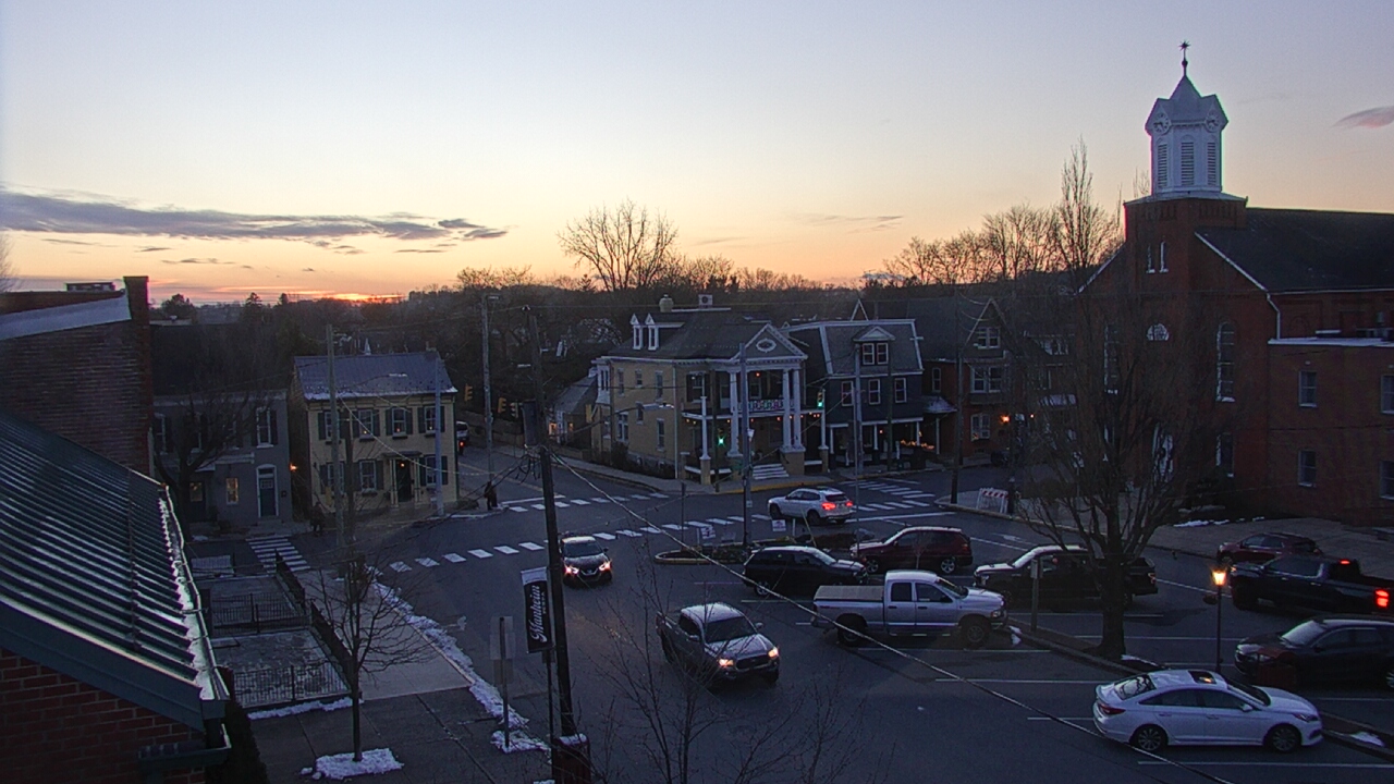 Thumbnail for current weather camera view from A&M Pizza in Manheim, Pennsylvania