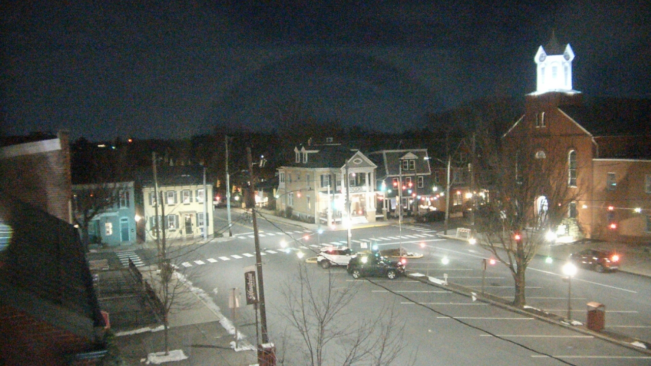 Thumbnail for current weather camera view from A&M Pizza in Manheim, Pennsylvania