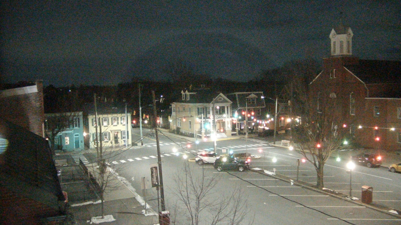 Thumbnail for current weather camera view from A&M Pizza in Manheim, Pennsylvania