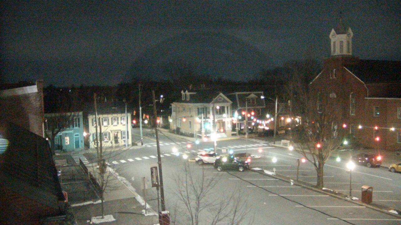 Thumbnail for current weather camera view from A&M Pizza in Manheim, Pennsylvania