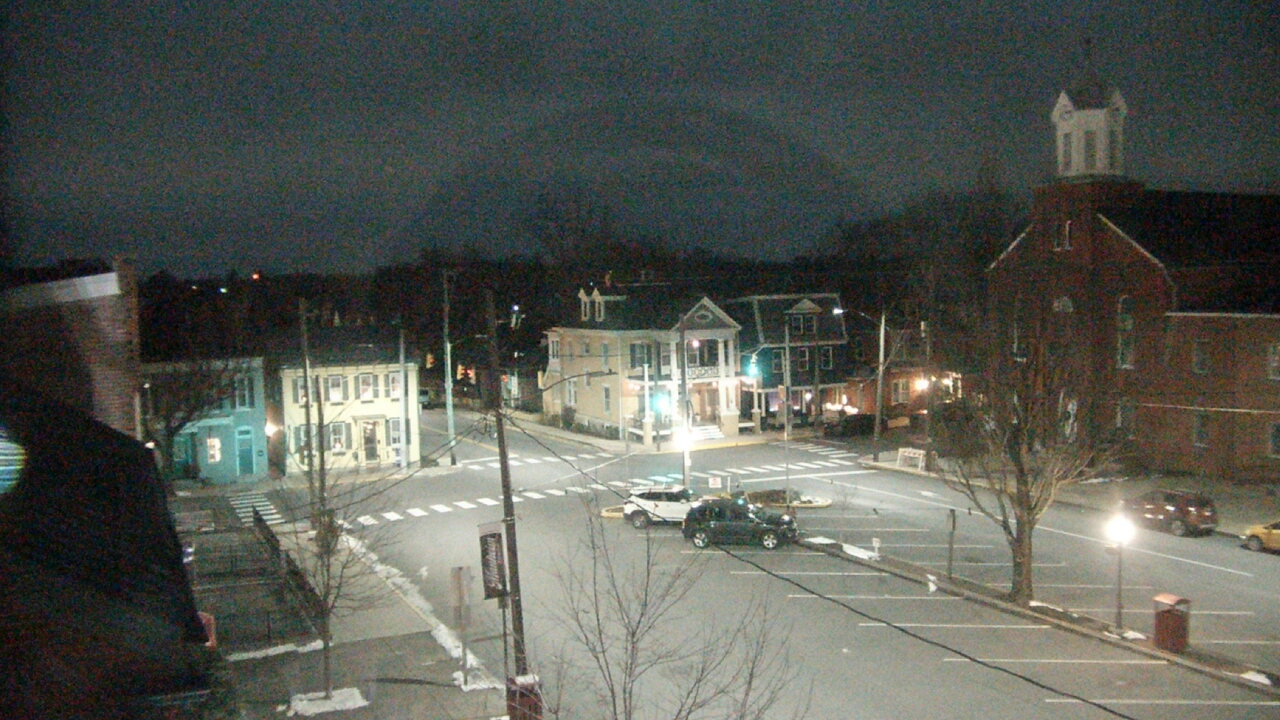 Thumbnail for current weather camera view from A&M Pizza in Manheim, Pennsylvania