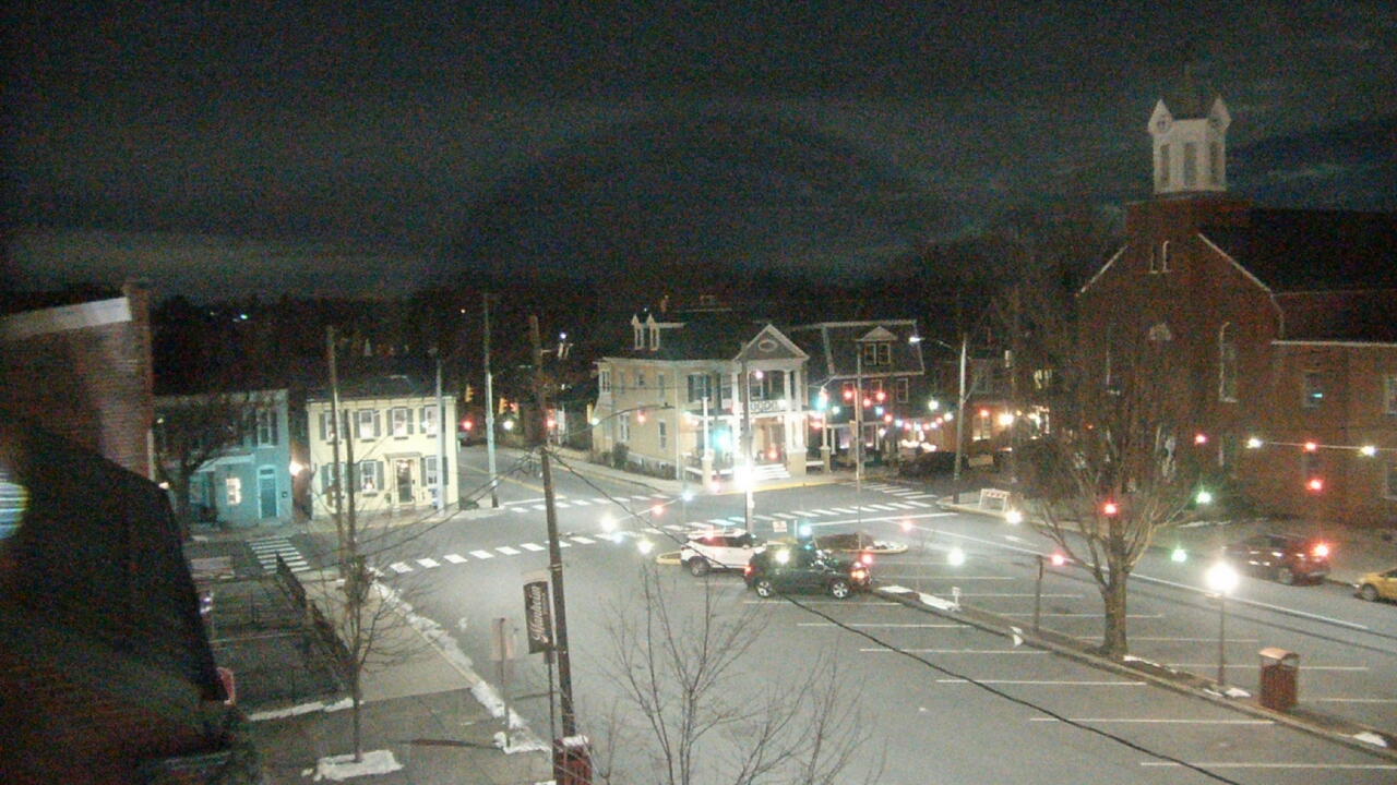 Thumbnail for current weather camera view from A&M Pizza in Manheim, Pennsylvania