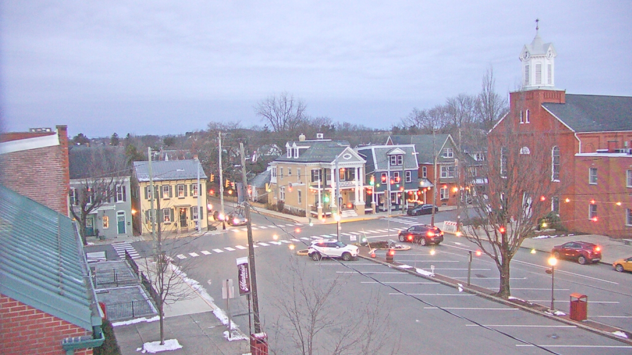 Thumbnail for current weather camera view from A&M Pizza in Manheim, Pennsylvania