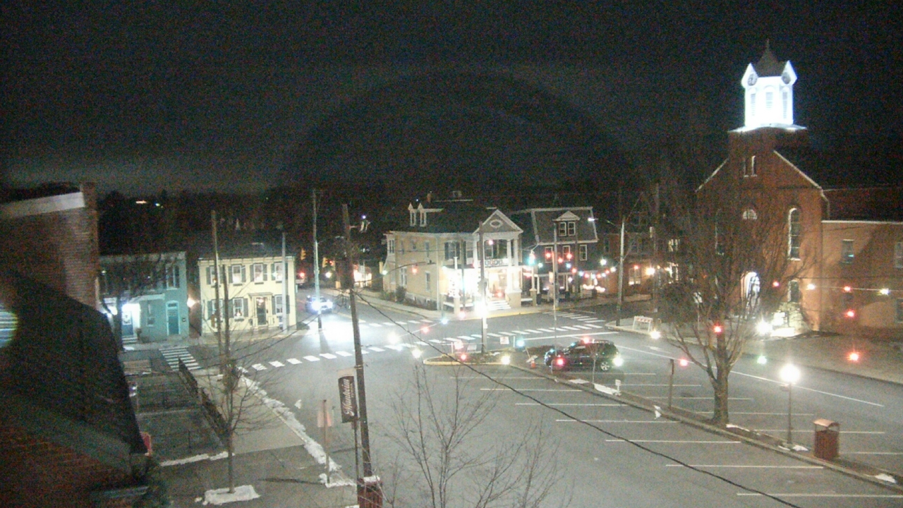 Thumbnail for current weather camera view from A&M Pizza in Manheim, Pennsylvania