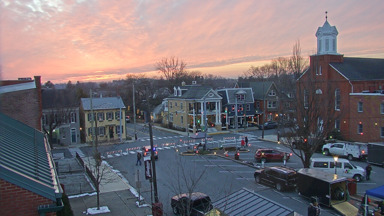 Thumbnail for current weather camera view from A&M Pizza in Manheim, Pennsylvania