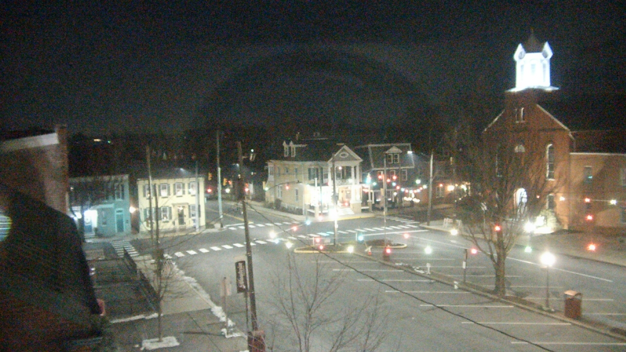 Thumbnail for current weather camera view from A&M Pizza in Manheim, Pennsylvania