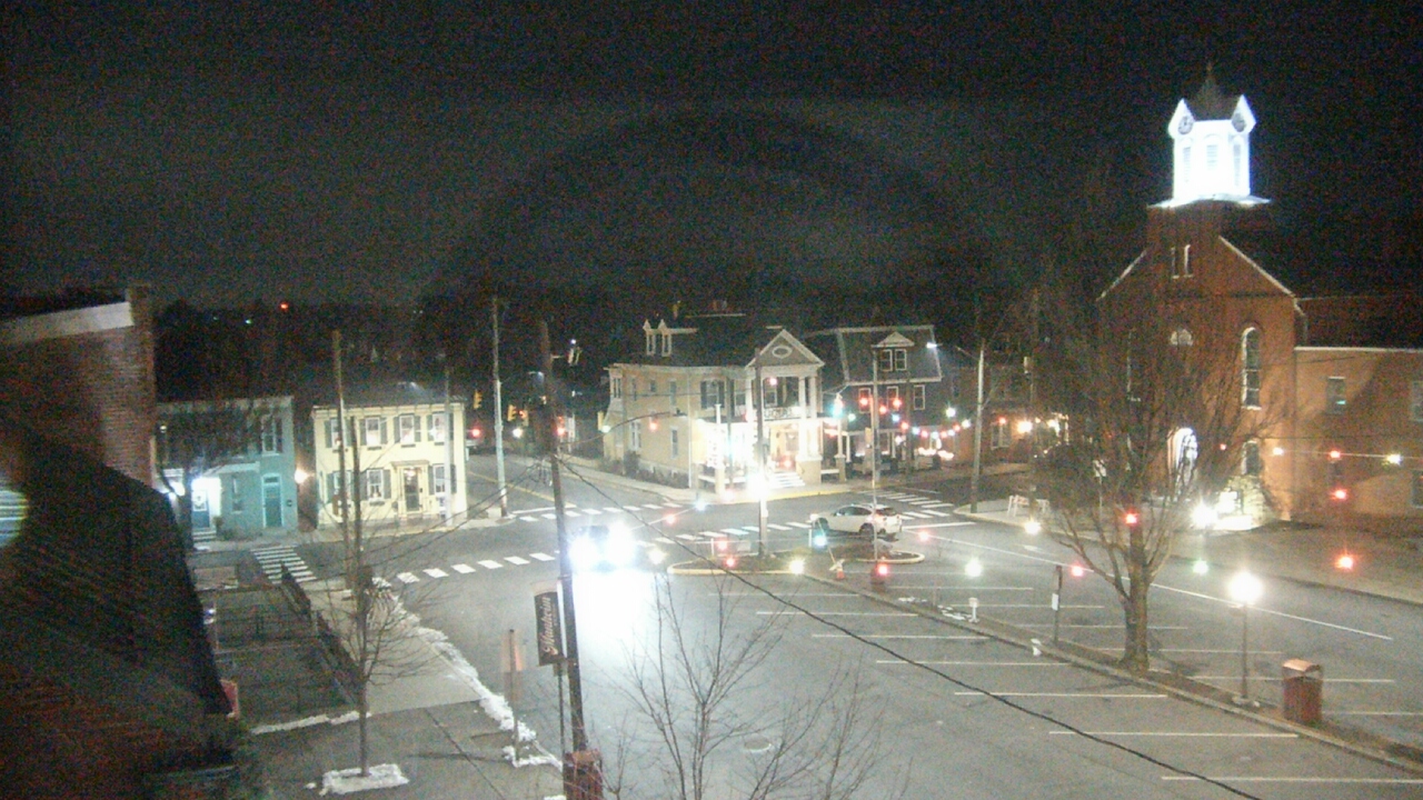 Thumbnail for current weather camera view from A&M Pizza in Manheim, Pennsylvania
