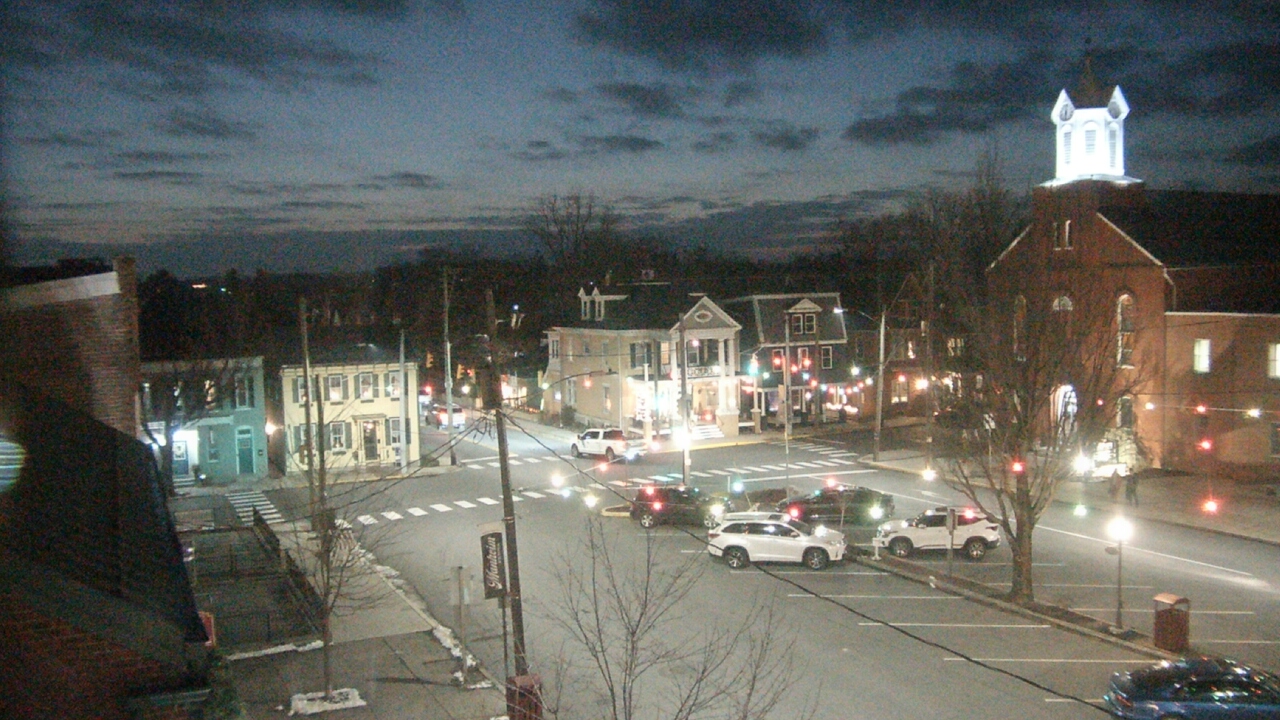 Thumbnail for current weather camera view from A&M Pizza in Manheim, Pennsylvania