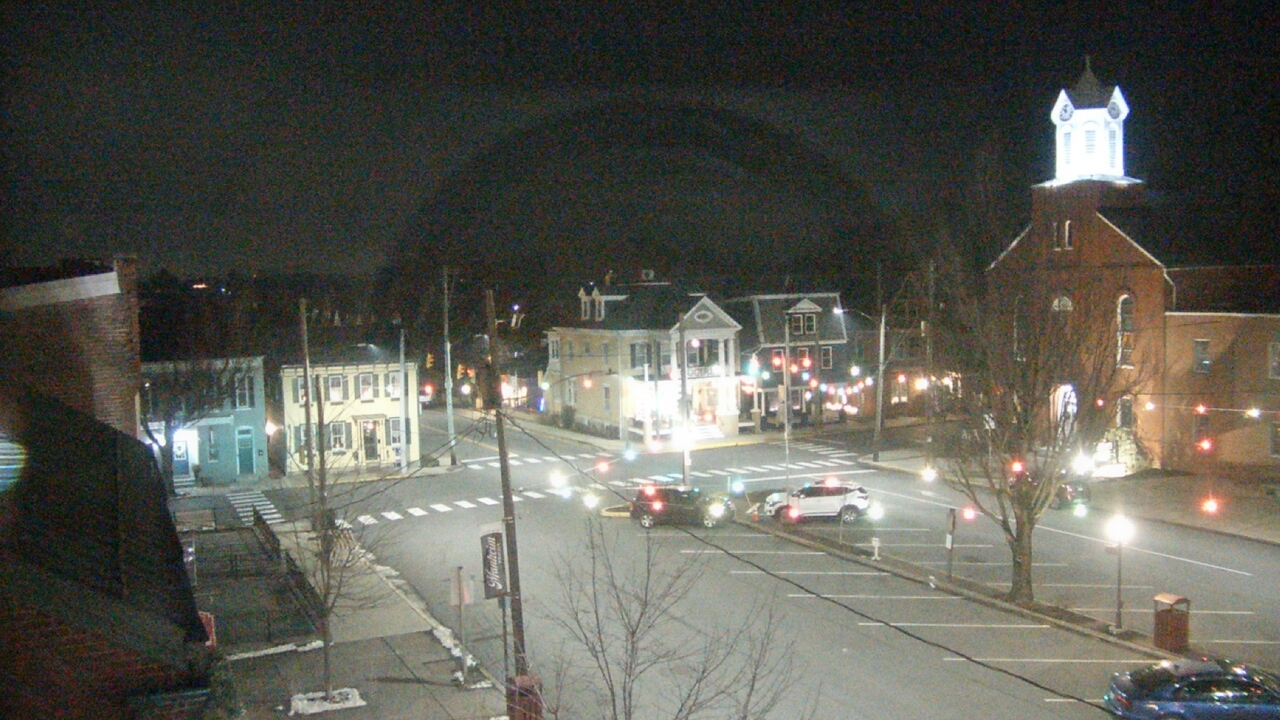 Thumbnail for current weather camera view from A&M Pizza in Manheim, Pennsylvania