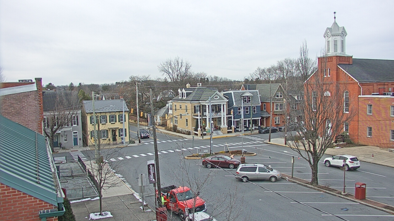 Thumbnail for current weather camera view from A&M Pizza in Manheim, Pennsylvania