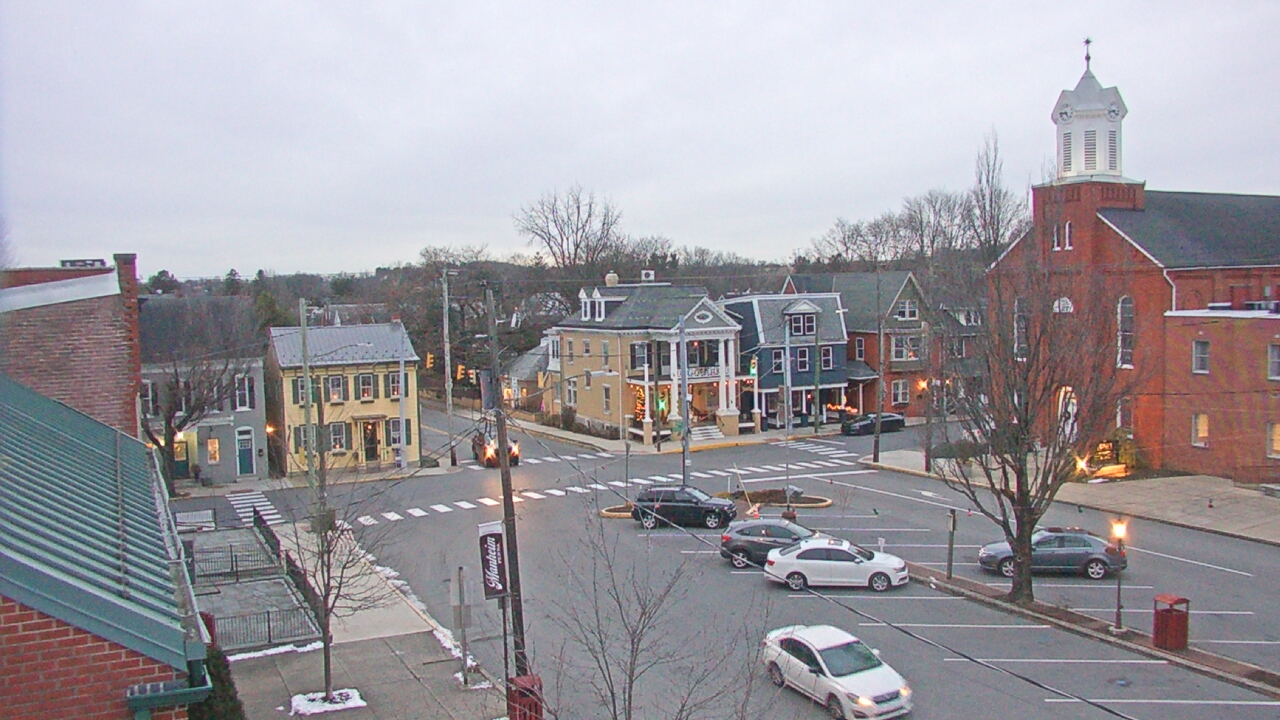 Thumbnail for current weather camera view from A&M Pizza in Manheim, Pennsylvania