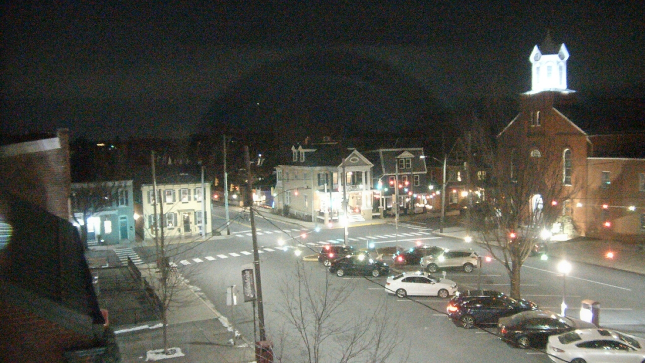 Thumbnail for current weather camera view from A&M Pizza in Manheim, Pennsylvania