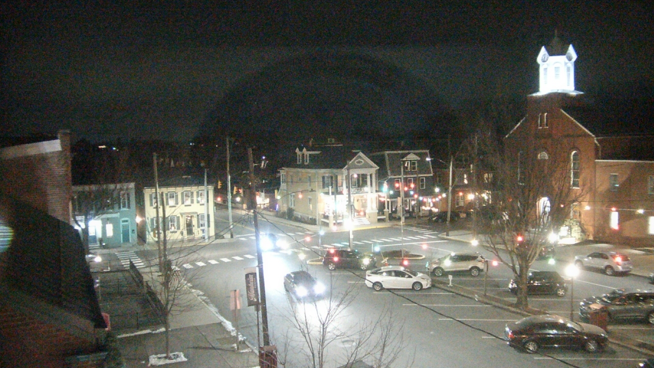 Thumbnail for current weather camera view from A&M Pizza in Manheim, Pennsylvania