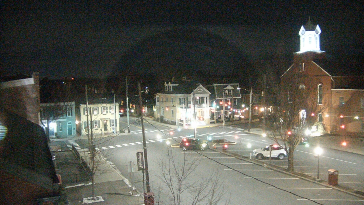 Thumbnail for current weather camera view from A&M Pizza in Manheim, Pennsylvania
