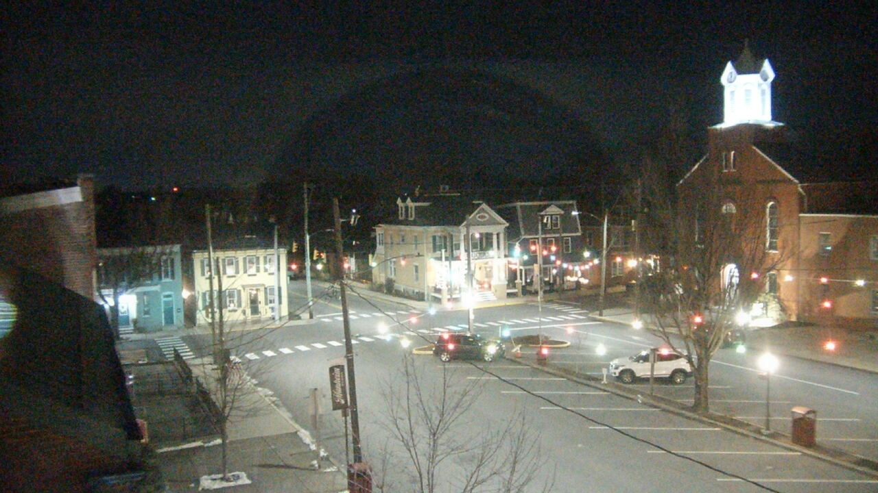 Thumbnail for current weather camera view from A&M Pizza in Manheim, Pennsylvania