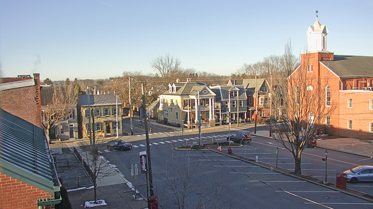 Thumbnail for current weather camera view from A&M Pizza in Manheim, Pennsylvania