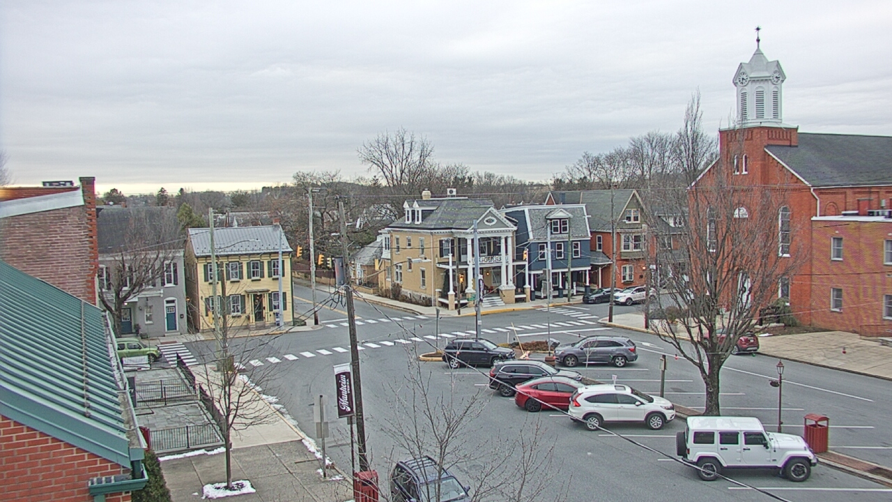 Thumbnail for current weather camera view from A&M Pizza in Manheim, Pennsylvania