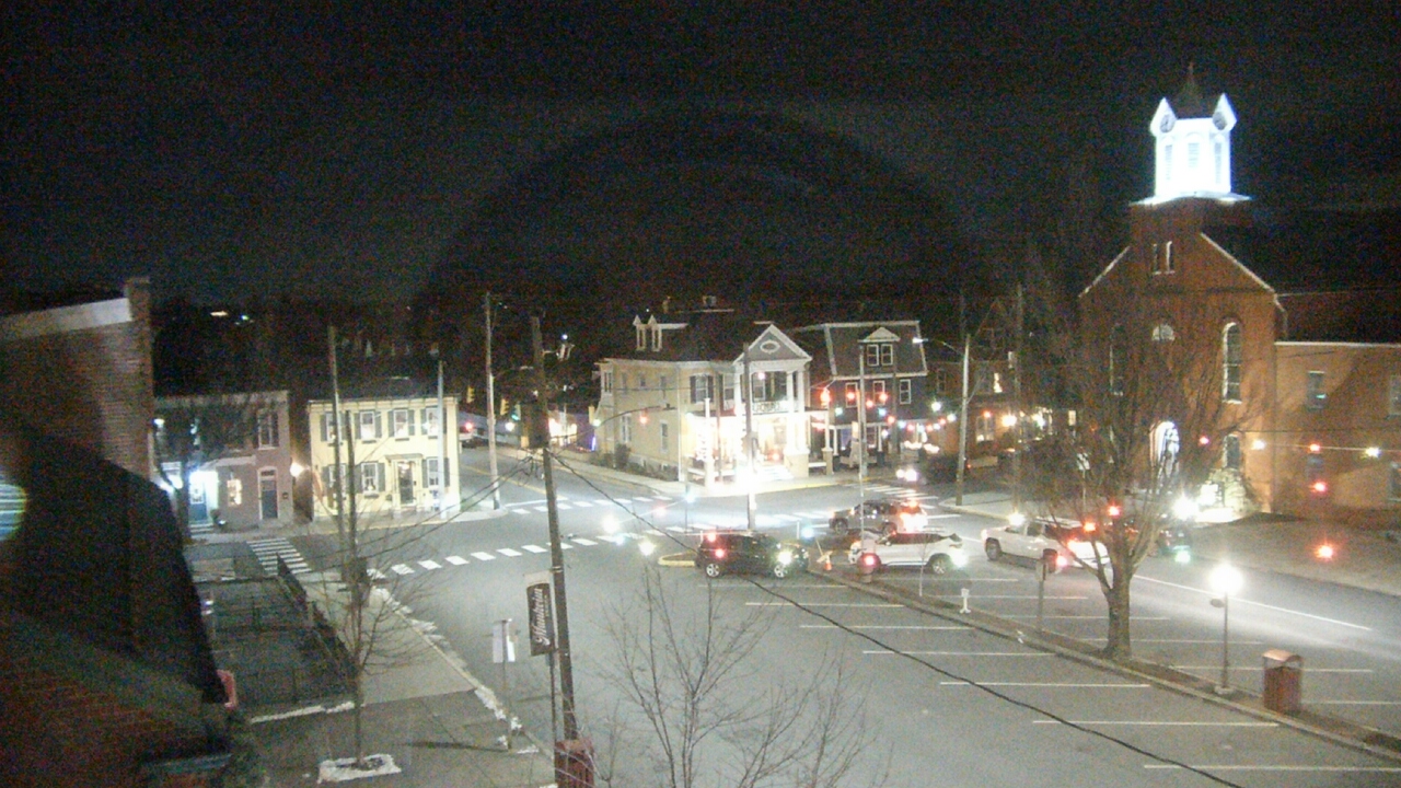 Thumbnail for current weather camera view from A&M Pizza in Manheim, Pennsylvania