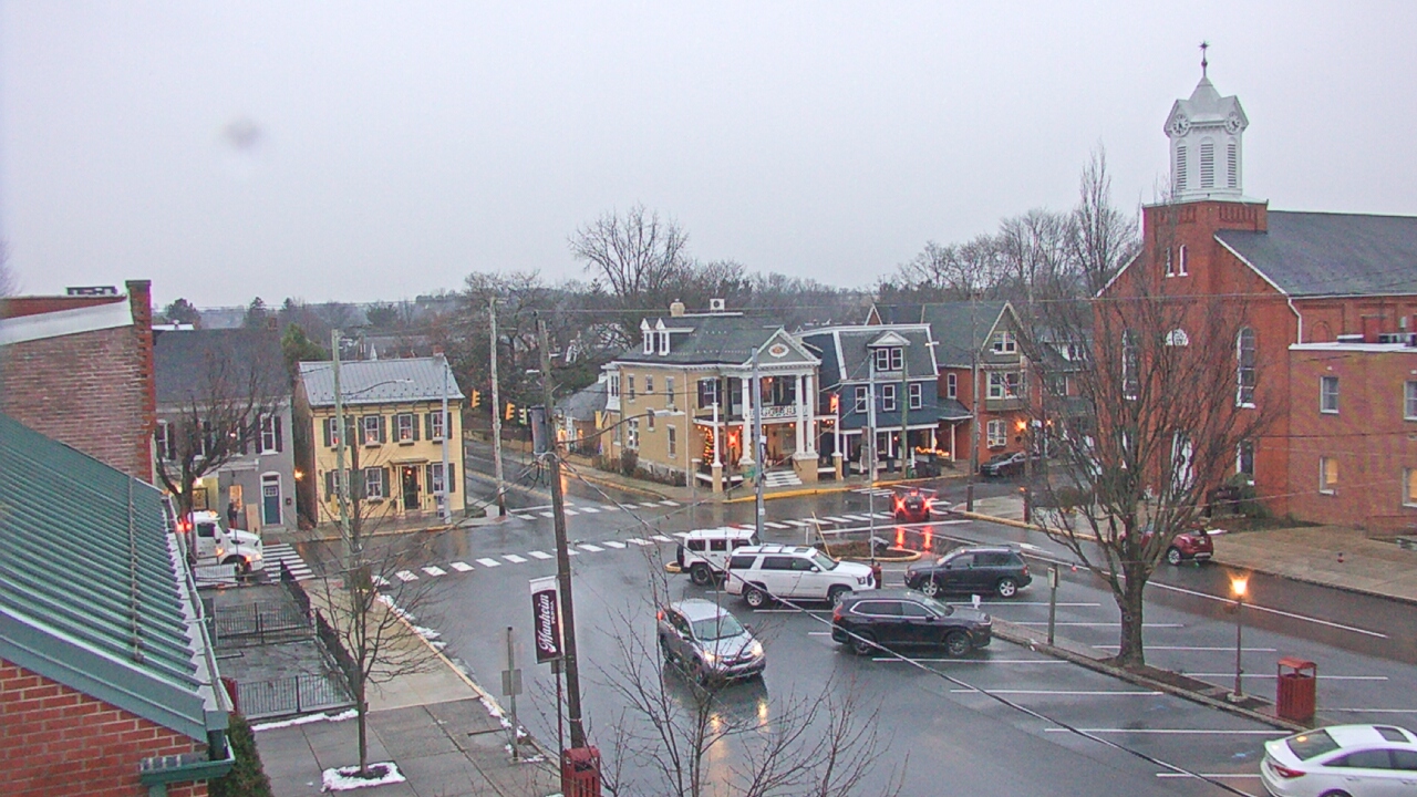 Thumbnail for current weather camera view from A&M Pizza in Manheim, Pennsylvania