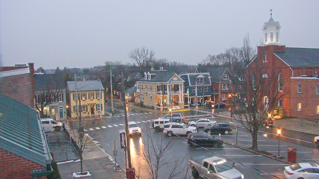 Thumbnail for current weather camera view from A&M Pizza in Manheim, Pennsylvania