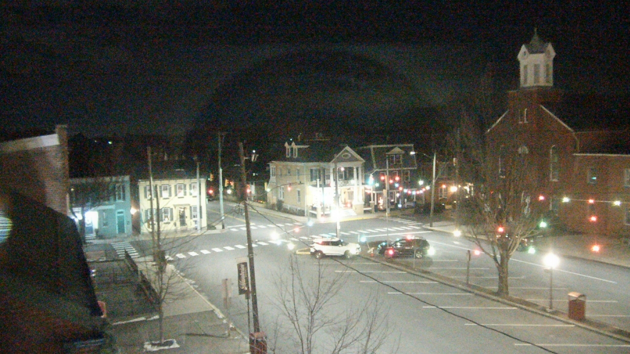 Thumbnail for current weather camera view from A&M Pizza in Manheim, Pennsylvania