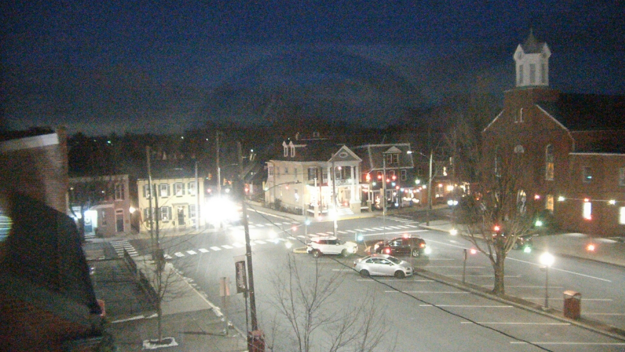 Thumbnail for current weather camera view from A&M Pizza in Manheim, Pennsylvania