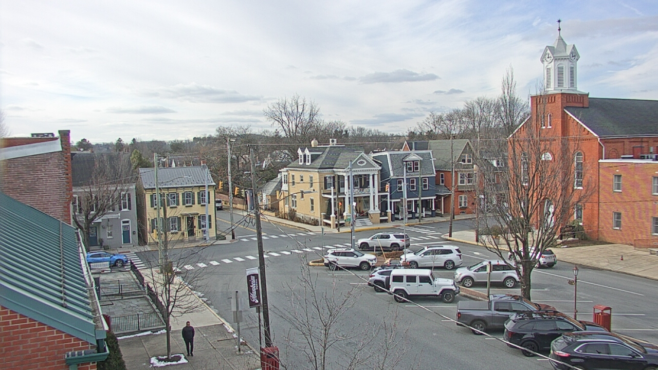 Thumbnail for current weather camera view from A&M Pizza in Manheim, Pennsylvania