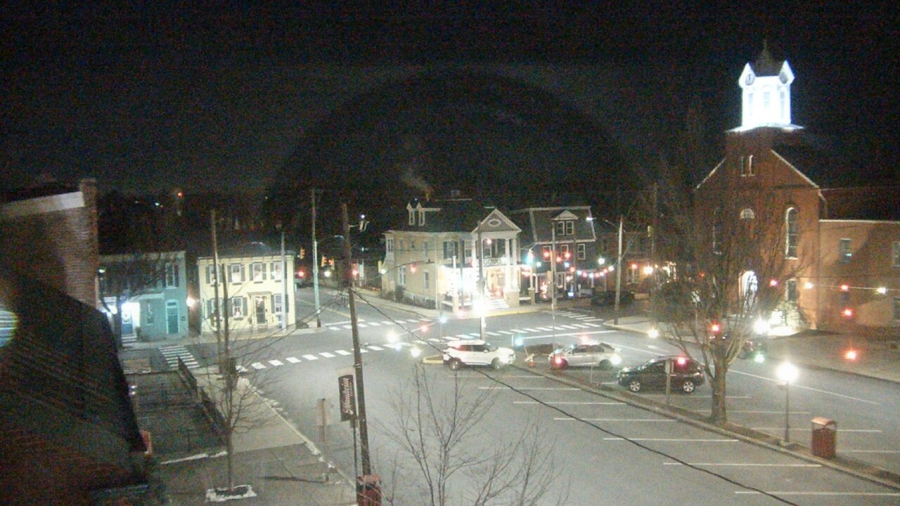 Thumbnail for current weather camera view from A&M Pizza in Manheim, Pennsylvania