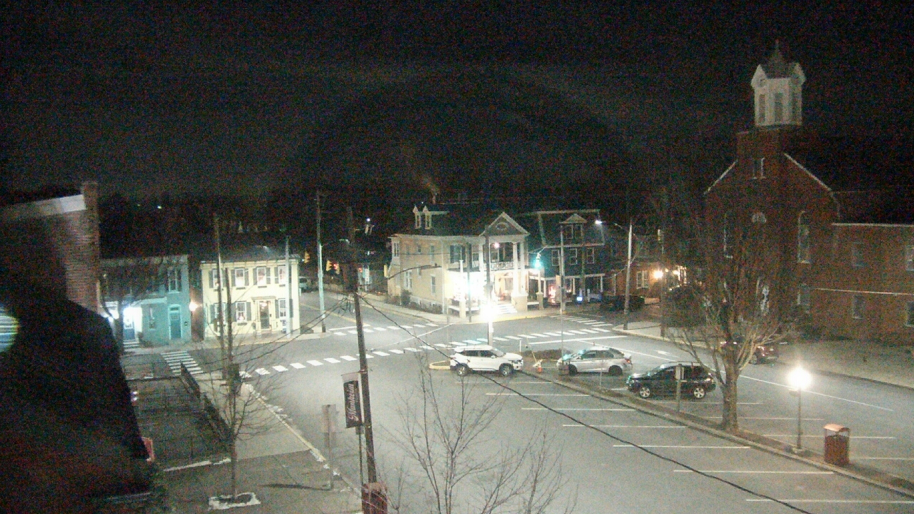Thumbnail for current weather camera view from A&M Pizza in Manheim, Pennsylvania