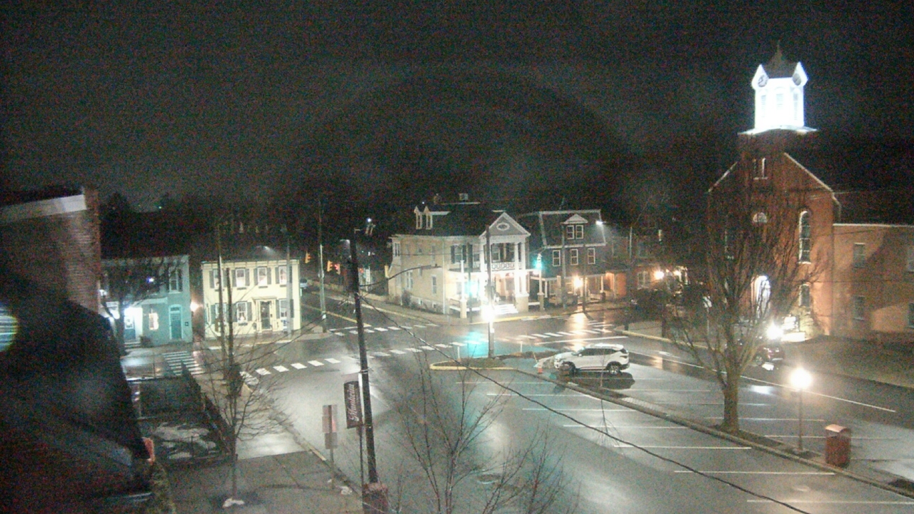 Thumbnail for current weather camera view from A&M Pizza in Manheim, Pennsylvania