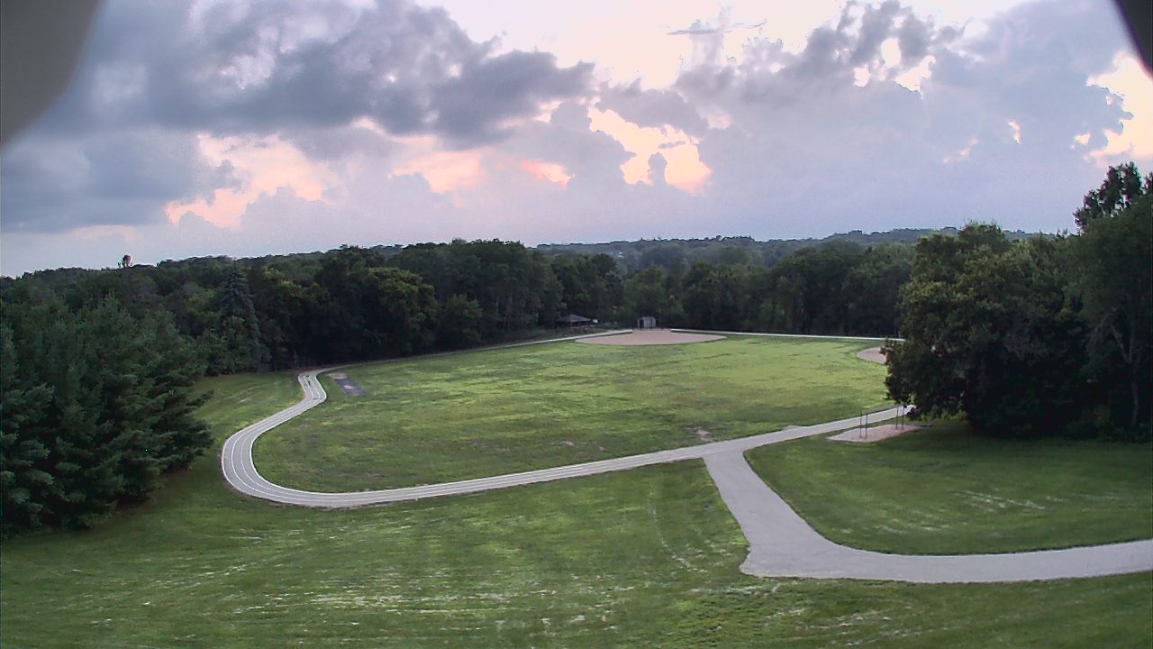 Thumbnail for current weather camera view from Scenic Heights ES in Minnetonka, Minnesota