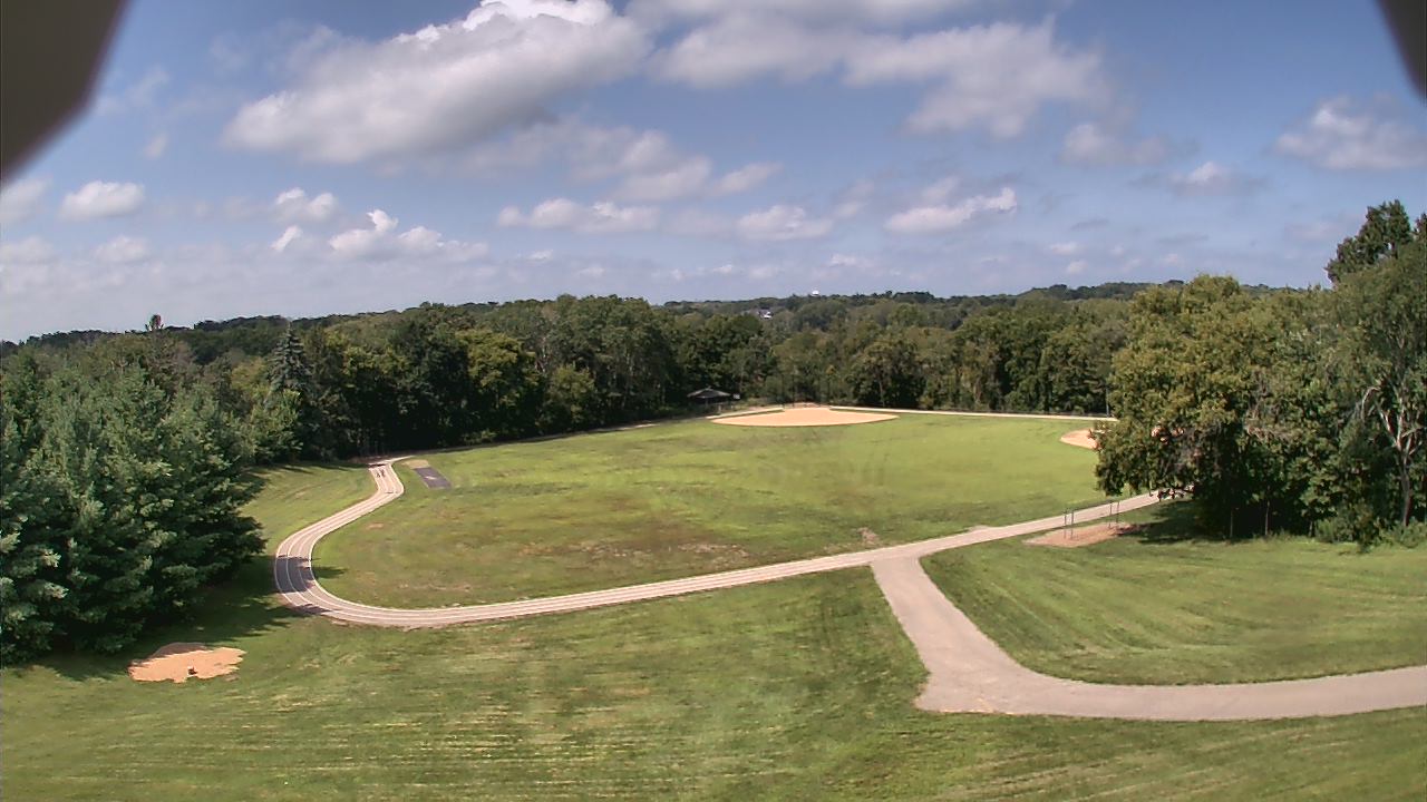 Thumbnail for current weather camera view from Scenic Heights ES in Minnetonka, Minnesota