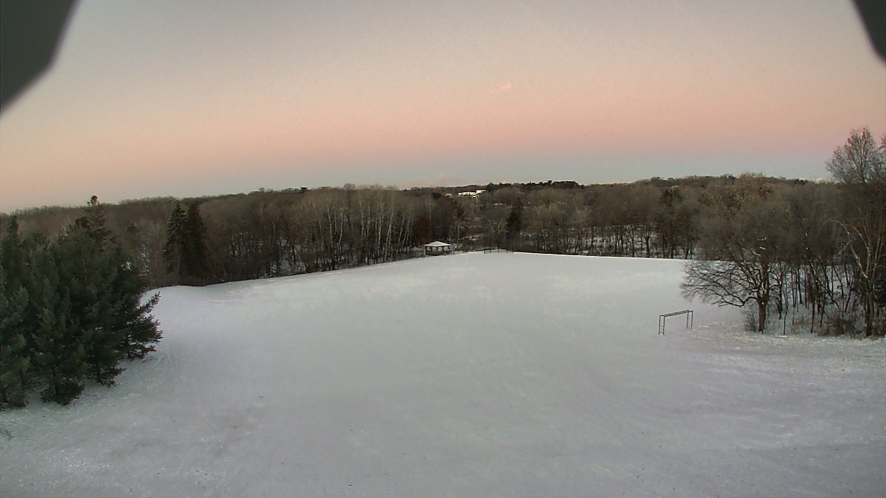Thumbnail for current weather camera view from Scenic Heights ES in Minnetonka, Minnesota