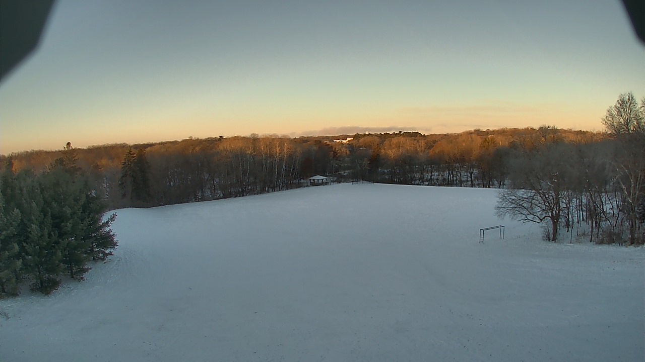 Thumbnail for current weather camera view from Scenic Heights ES in Minnetonka, Minnesota