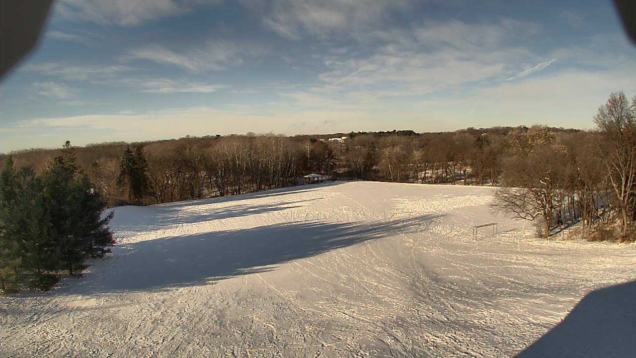 Thumbnail for current weather camera view from Scenic Heights ES in Minnetonka, Minnesota