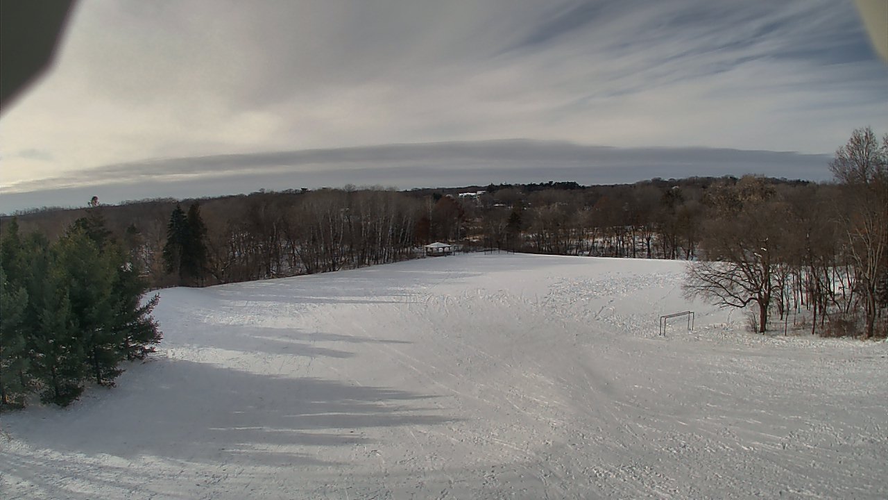 Thumbnail for current weather camera view from Scenic Heights ES in Minnetonka, Minnesota