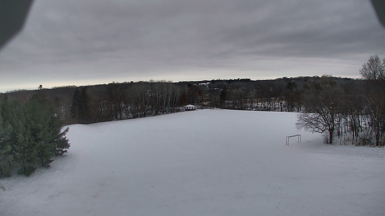 Thumbnail for current weather camera view from Scenic Heights ES in Minnetonka, Minnesota