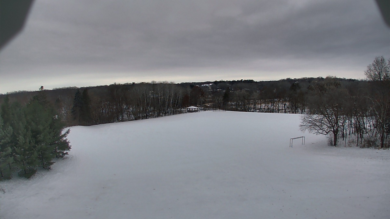 Thumbnail for current weather camera view from Scenic Heights ES in Minnetonka, Minnesota