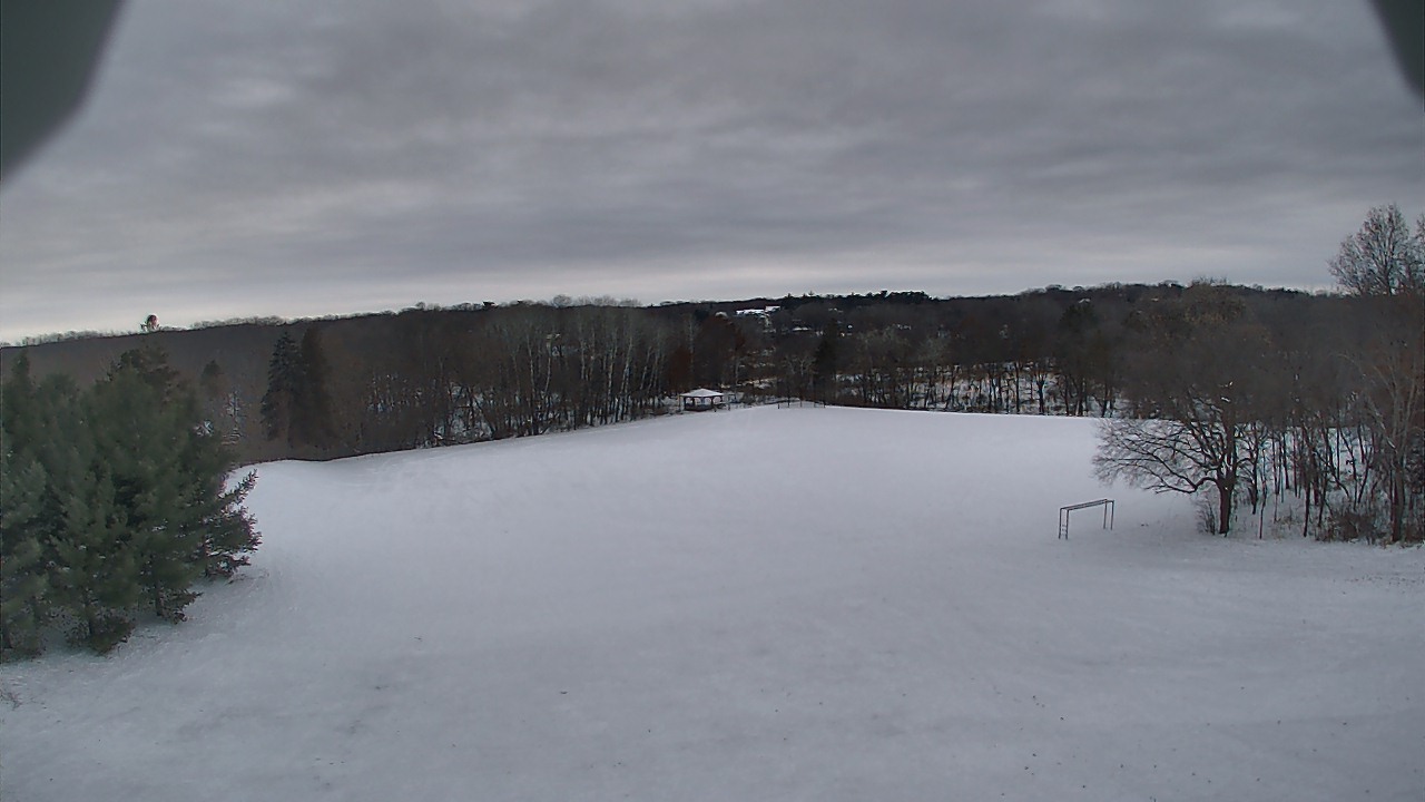 Thumbnail for current weather camera view from Scenic Heights ES in Minnetonka, Minnesota