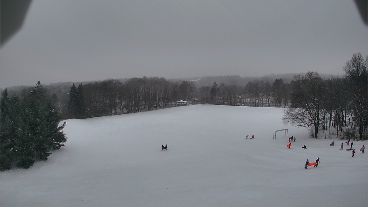 Thumbnail for current weather camera view from Scenic Heights ES in Minnetonka, Minnesota