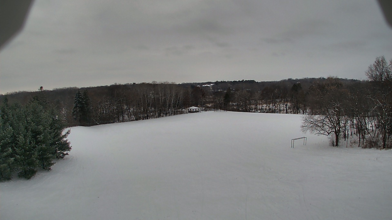 Thumbnail for current weather camera view from Scenic Heights ES in Minnetonka, Minnesota