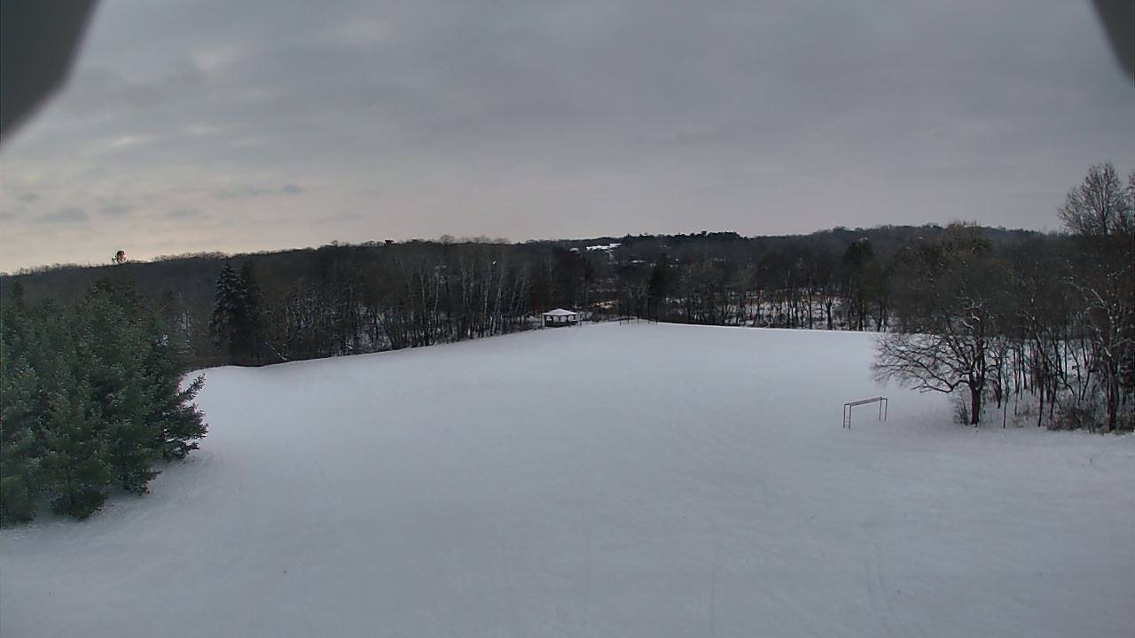 Thumbnail for current weather camera view from Scenic Heights ES in Minnetonka, Minnesota