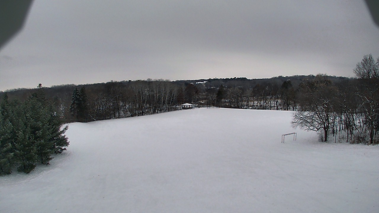 Thumbnail for current weather camera view from Scenic Heights ES in Minnetonka, Minnesota